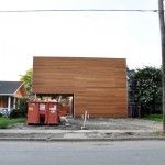 Modern House – Friendly Neighbor?