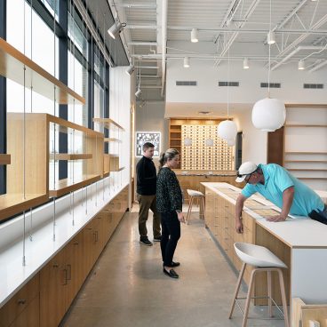 Oculus Retail Interior - by Dallas Architect Bob Borson